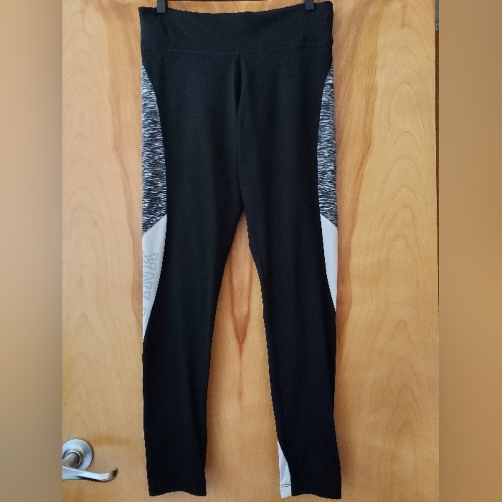 Pink brand leggings